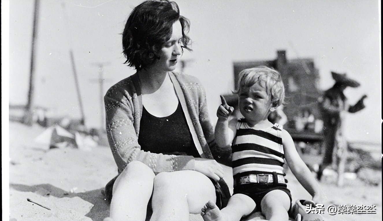 男人愿花大价钱买我一个吻，却没人愿意花五十美分了解我的灵魂