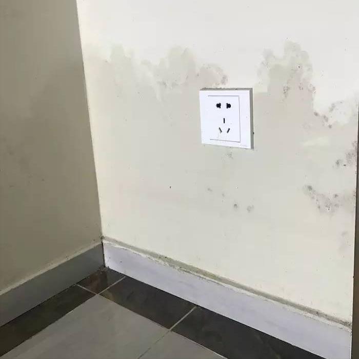 卫生间墙面渗水有什么方法解决,卫生间墙面渗水到隔壁房间吗