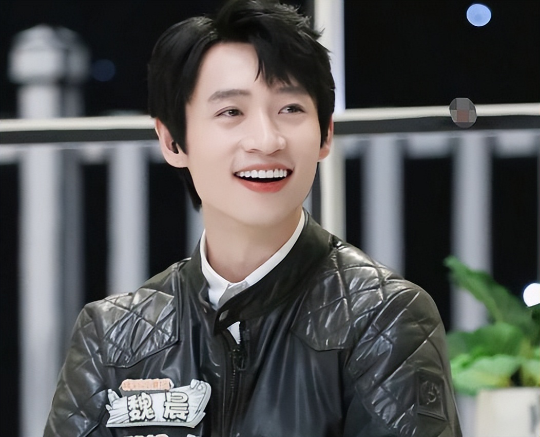 男星减肥后颜值变化,男明星减肥瘦到脱相