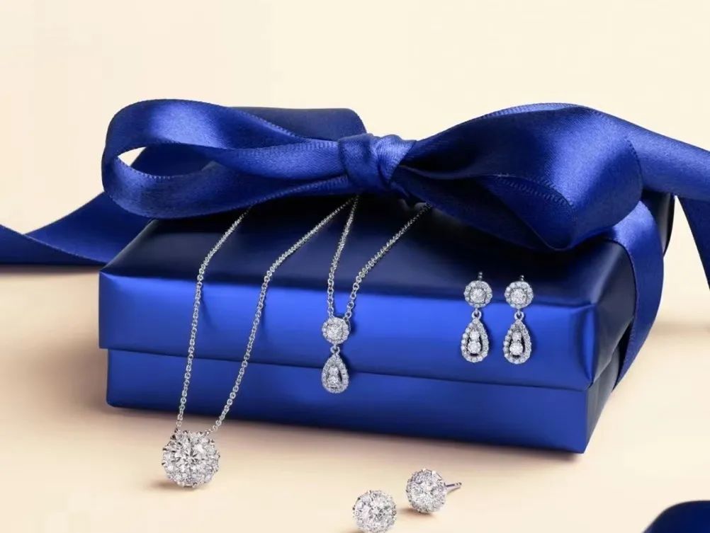 钻石电商鼻祖BlueNile中国耕耘12年悲情离场，网友：走了才知它来过