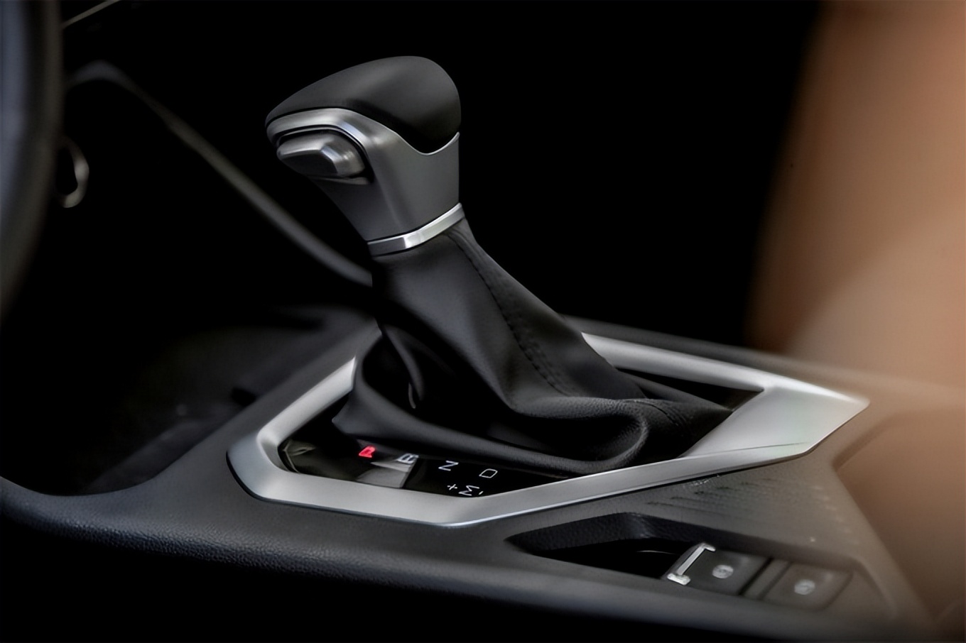 金刚炮2.4t四驱自动挡皮卡售价,金刚炮皮卡自动挡四驱精英