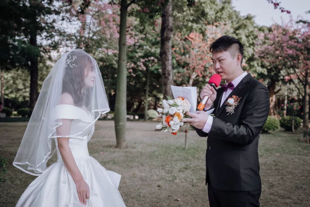 给你们分享婚礼最感动的时刻,每一场婚礼都应该这样美好而幸福