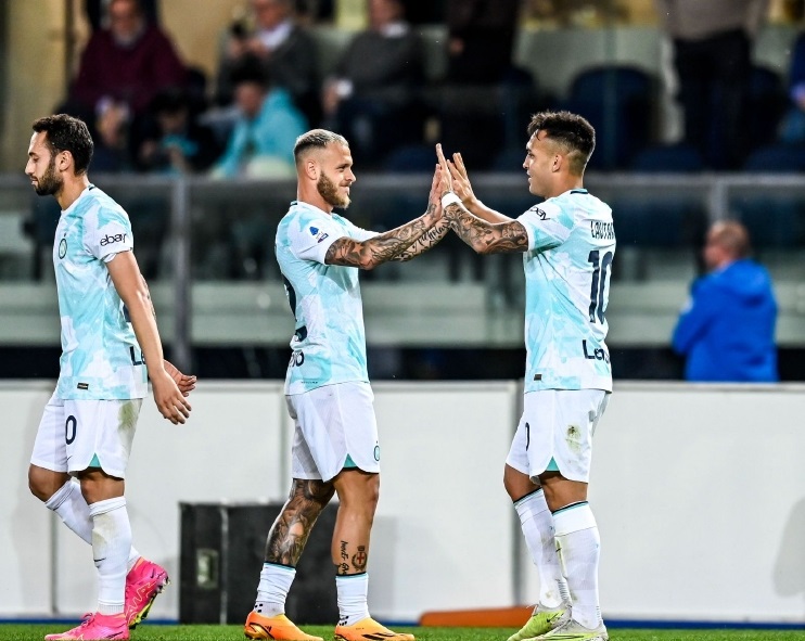 劳塔罗国际米兰欧冠次回合进球,国际米兰5-1大胜ac米兰劳塔罗