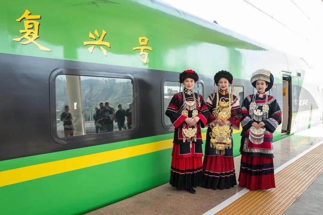 成都西昌坐动车三日游最佳攻略,成都西昌高铁游