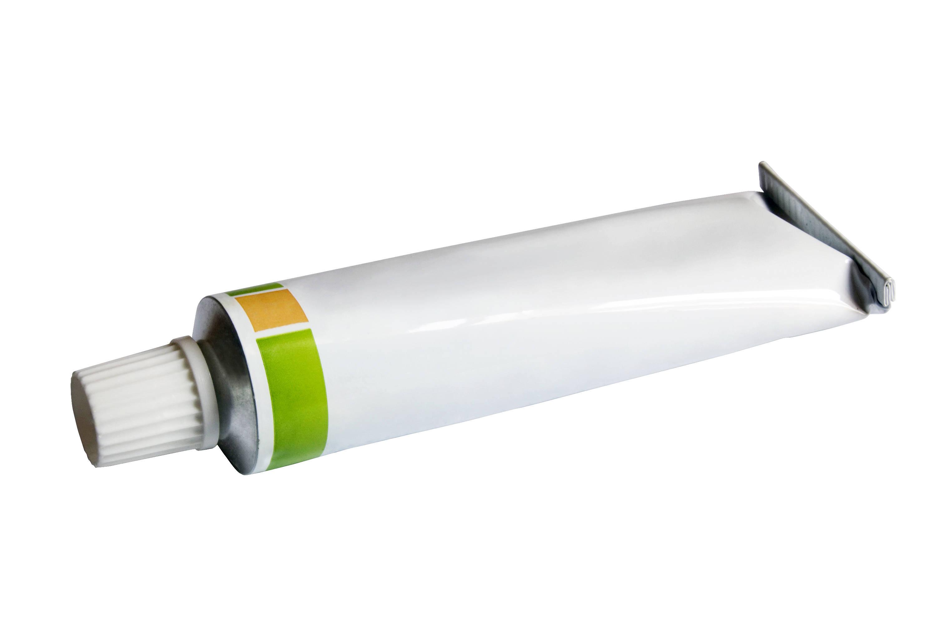 老人斑起痂能用红霉素软膏吗,为什么有的说红霉素软膏能除老斑