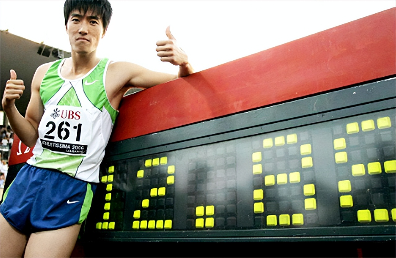 刘翔不生育原因,世界飞人刘翔退役