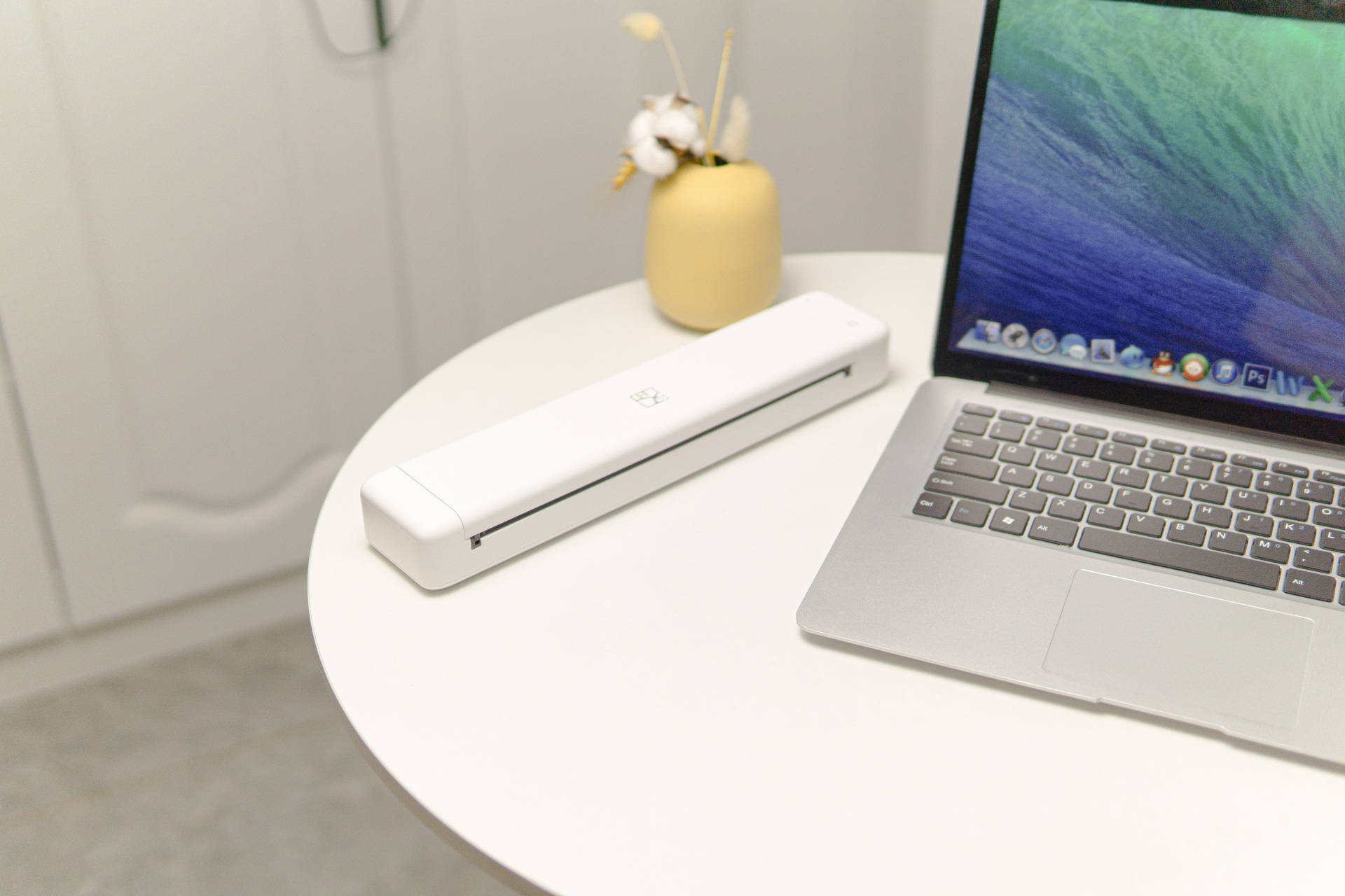 如何使用无墨迷你小型打印机,无需墨盒油纸就能打印的打印机