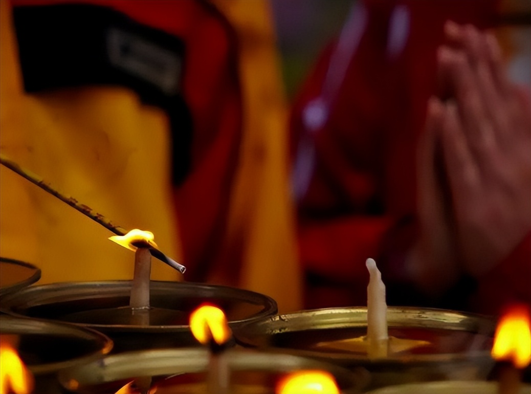 烧香为何一定是三根,烧香为何只烧3根每根寓意都不同