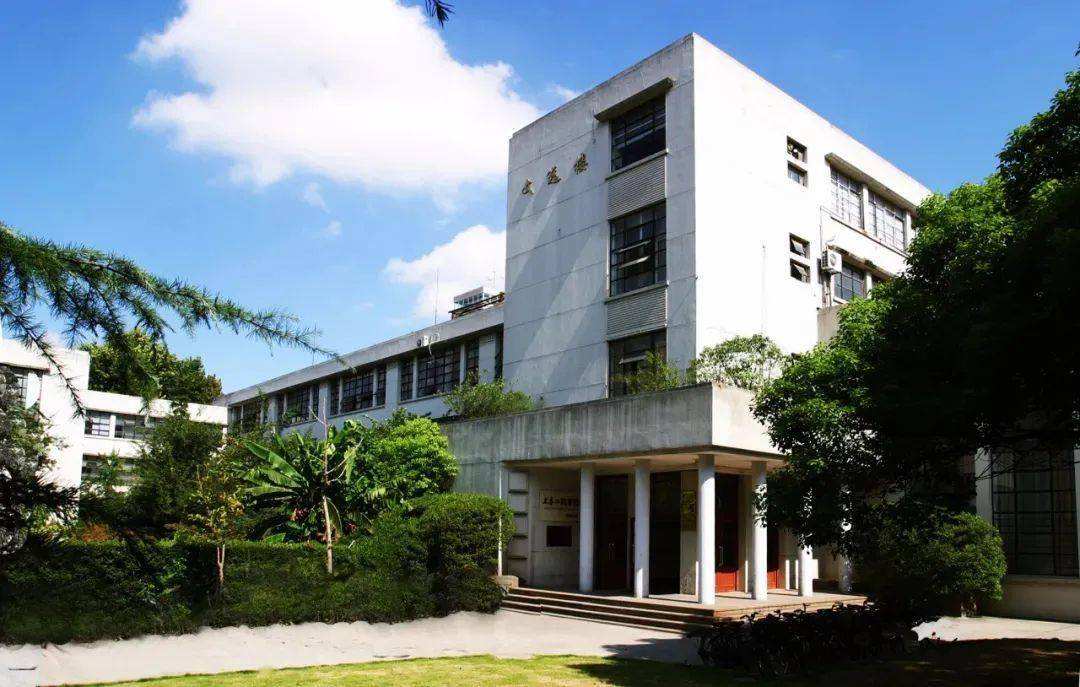 同济大学的高等数学教材怎么样,同济大学高等数学所有的版本