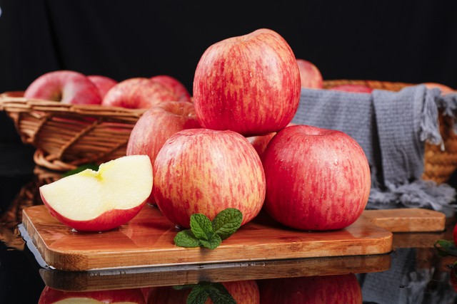 长出了一根白头发要拔吗,突然长了一根白头发能拔么