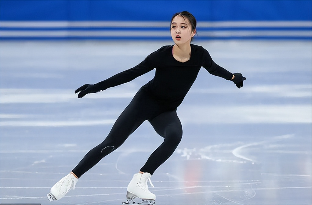 朱易正式宣布退赛！赴美训练后伤病严重，如今回国读北大专注学业