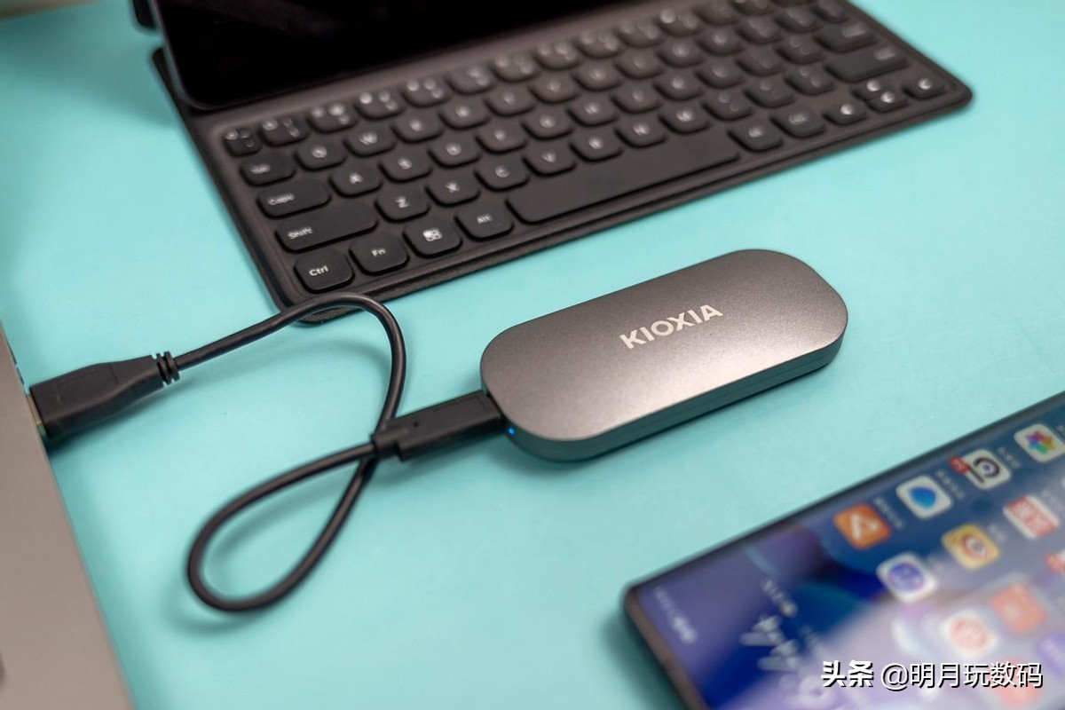 铠侠xd10移动固态硬盘表面太烫,固态硬盘铠侠xd10