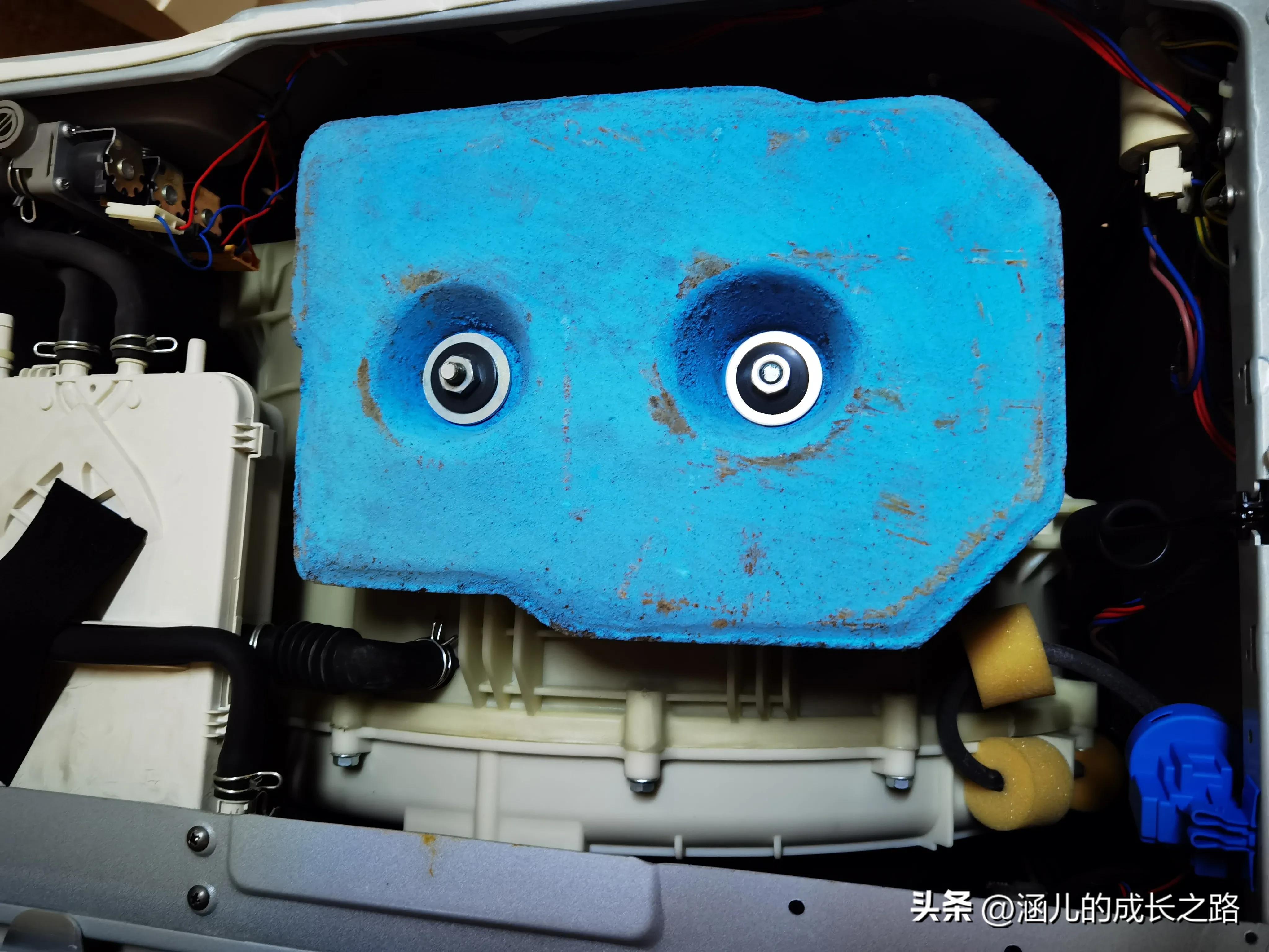 滚筒洗衣机滚筒旋转异响怎么回事,滚筒洗衣机滚筒转动异响怎么修