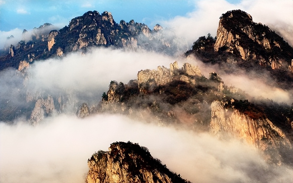 赞美天山的著名诗句,关于天山的诗句和优美词句