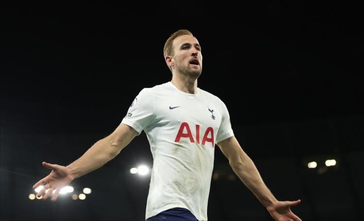 守门员洛里被换下,洛里20分钟丢了五个球