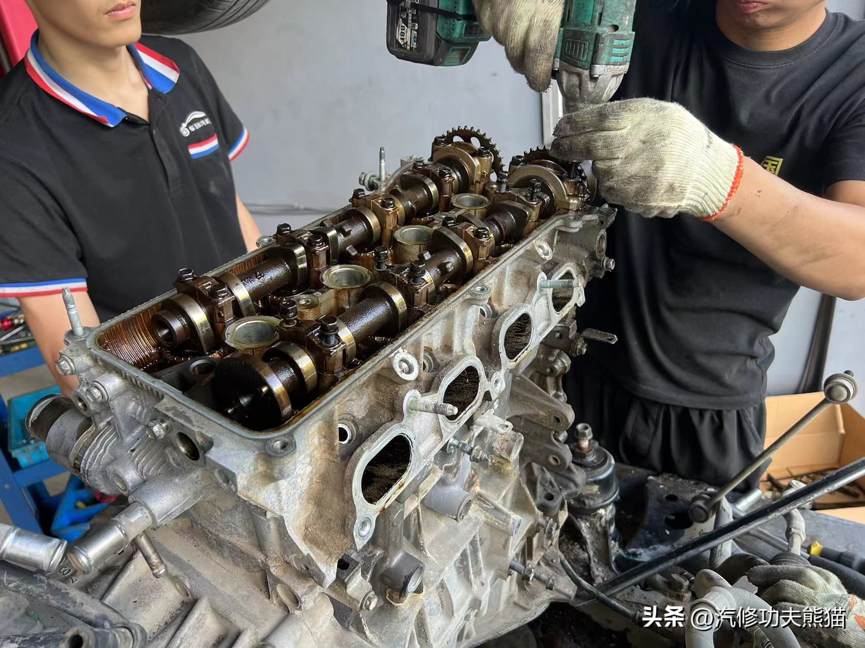 凯美瑞路上趴窝,一车传三代的丰田