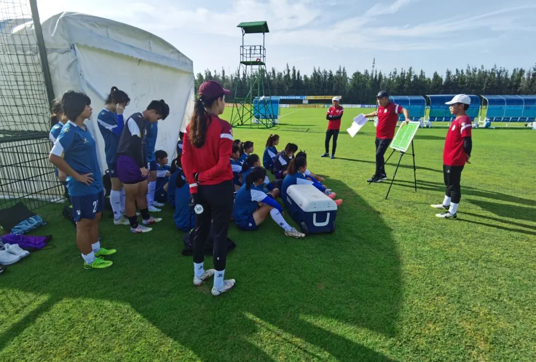 南安女足主教练,福建南安泉工女足出征全国联赛