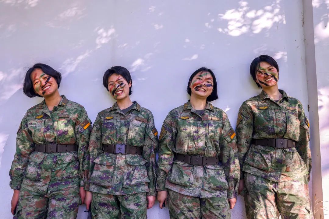 军营帅气视频,军营精彩瞬间照片