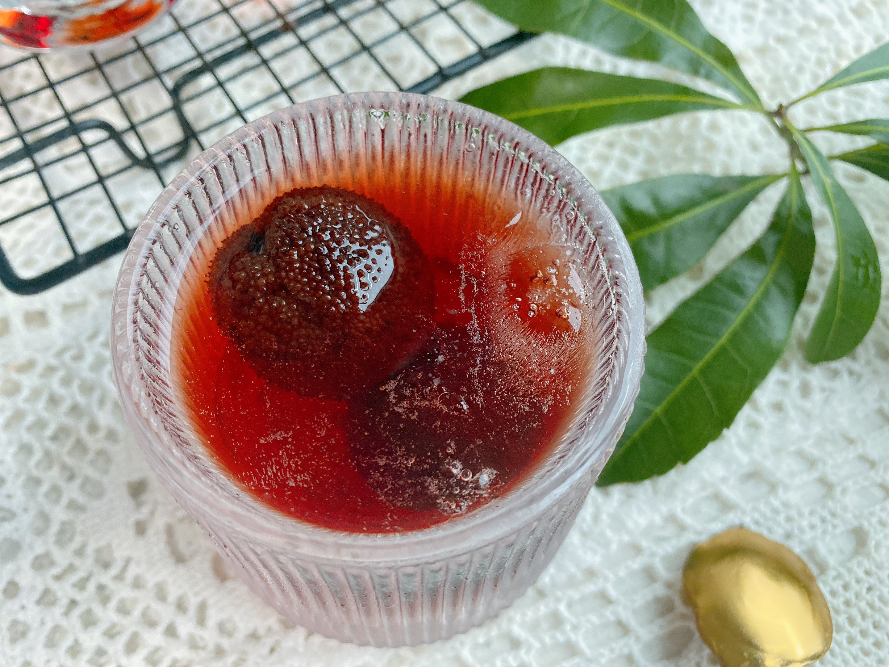 用来泡美味的杨梅酒,下雨天如何泡杨梅酒好呢