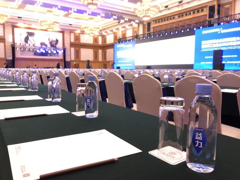 益力矿泉水发源地,益力矿泉水周炼城哪里人