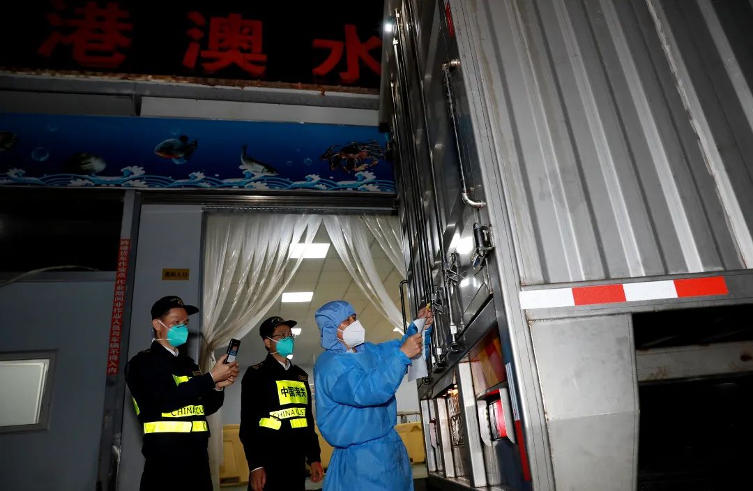 澳门的年味有多浓抖出新年味,国门之春国门上的别样年味