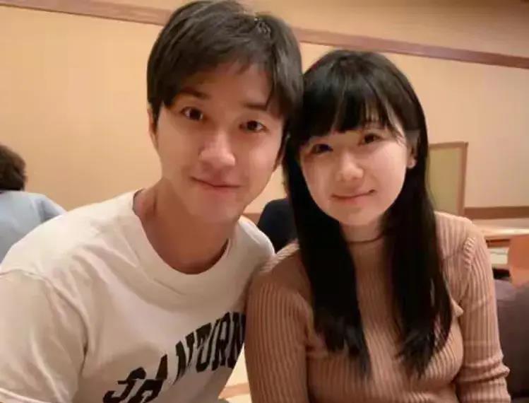 明星住酒店信息泄露案例,明星房间遭遇私生饭事件