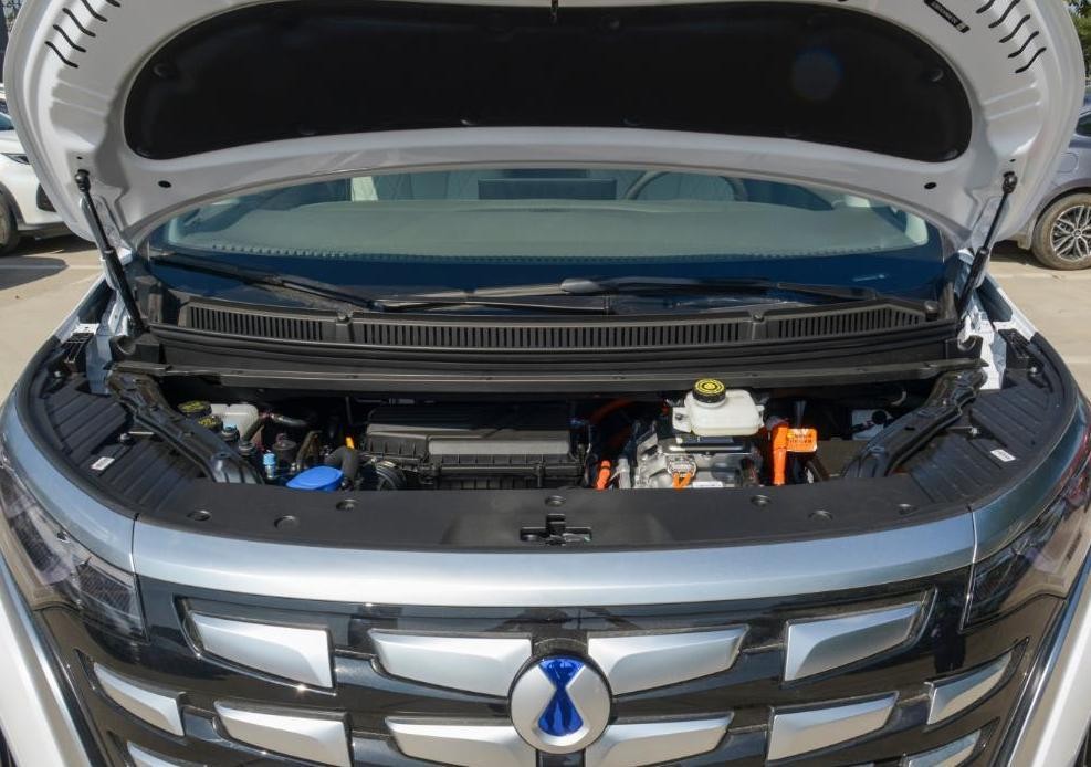 探秘mpv的头把交椅别克gl8,别克gl8商务mpv试评