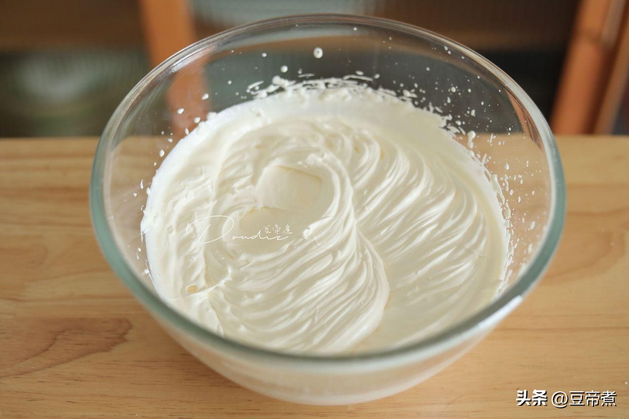 草莓季怎么吃甜品,没有草莓的季节怎么做草莓蛋糕