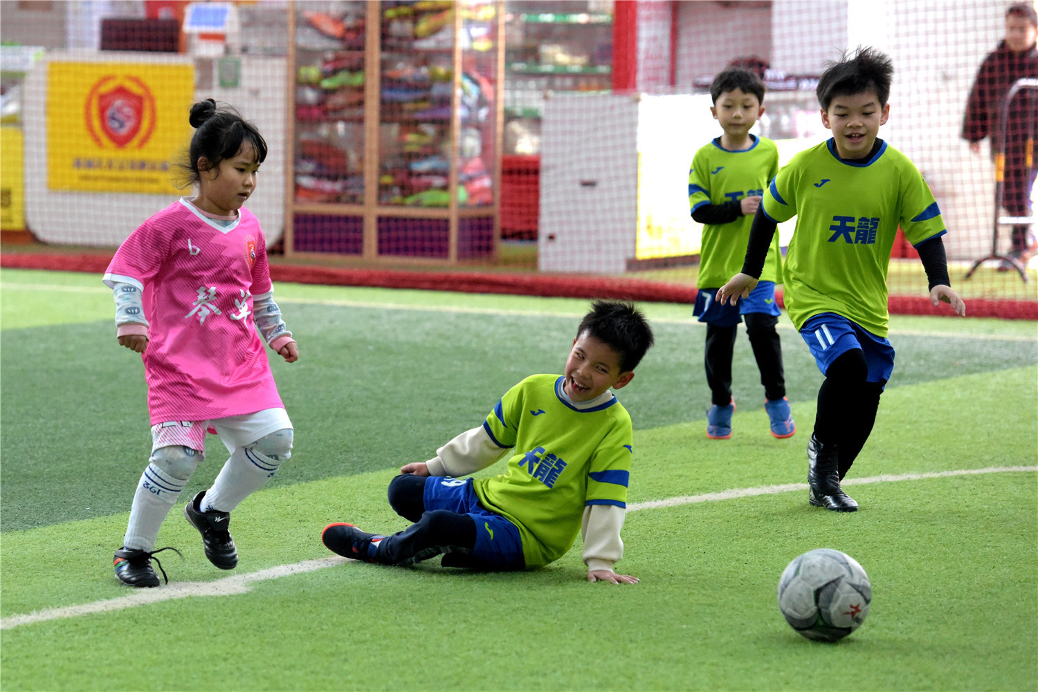 桂林市秀峰区中学生足球比赛,桂林市七星区小学乙组足球赛