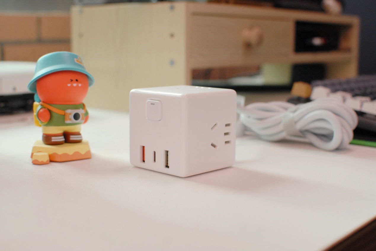 小米魔方转换器pro33w评测,小米魔方转换器pro延长线拆卸