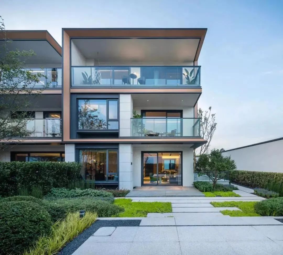 斜切转角楼梯立面施工图,建筑立面效果设计处理手法