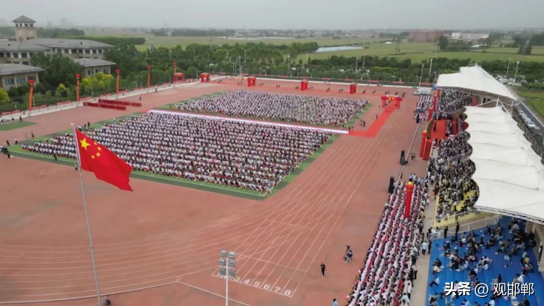 以爱之名育心成长主题活动,成人礼仪式学校举办