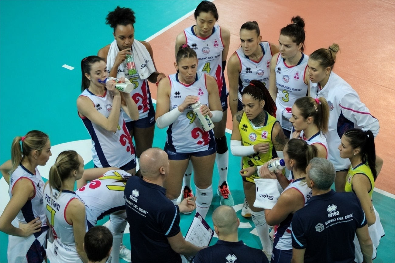 朱婷拿下重要一分郎指导激动,朱婷关键分夺冠