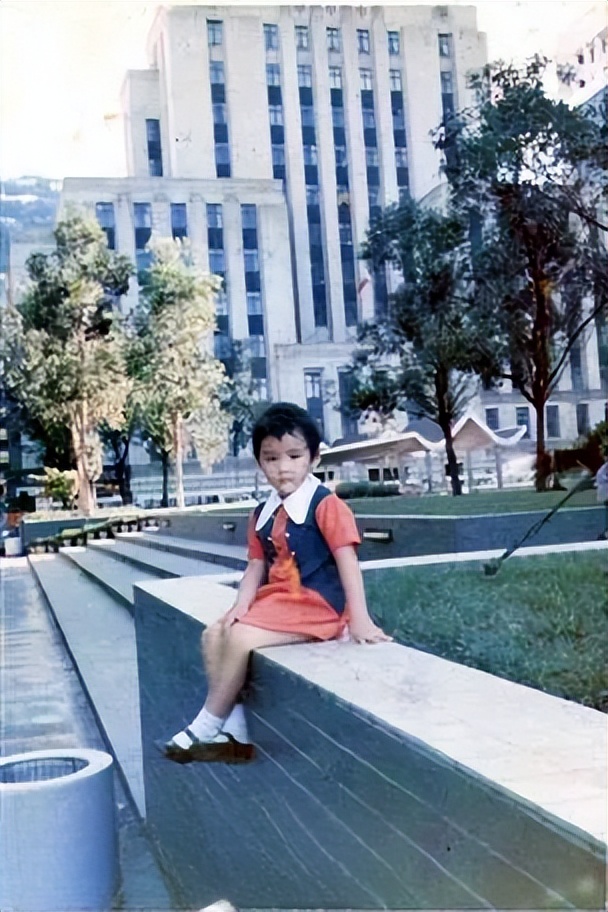 周慧敏被称第一代玉女掌门,玉女掌门周慧敏93年的歌