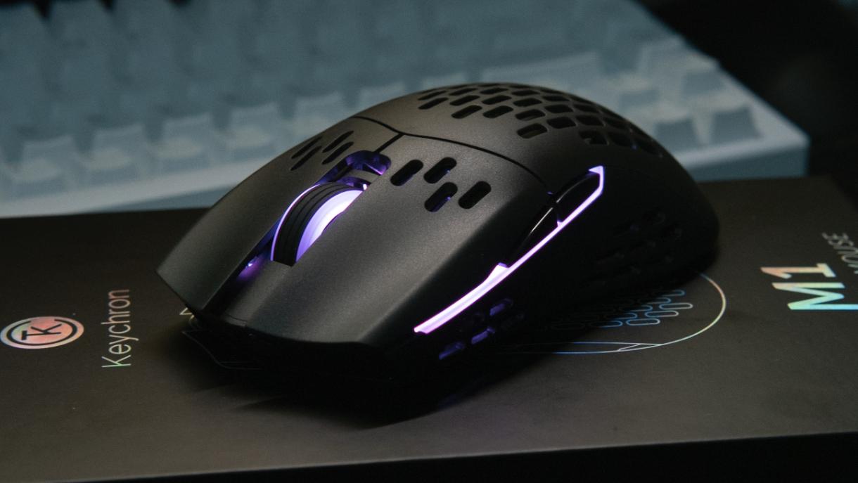 外壳全是洞,卷王价位难得一见的大手洞洞鼠——KeychronM1