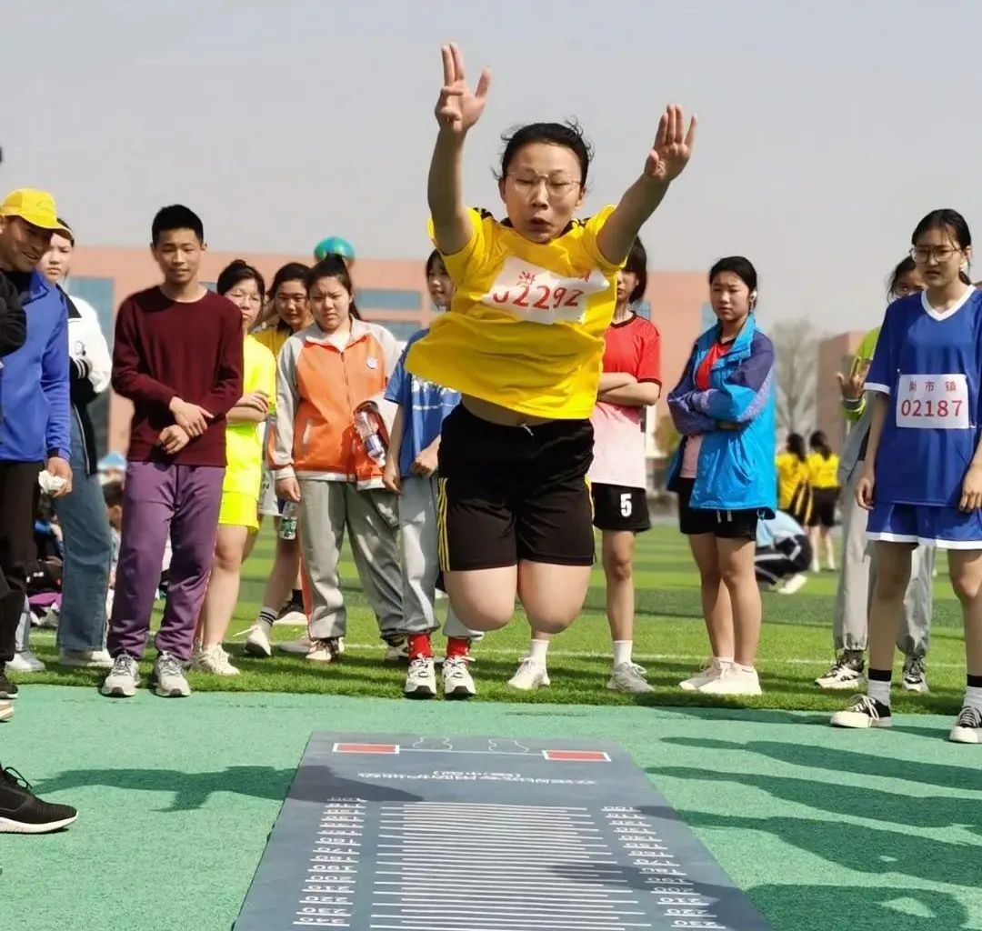 随县第三届“新华杯”中小学生运动会在炎帝学校举行
