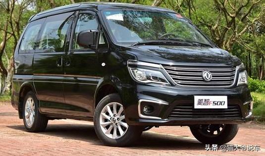 小海狮x30对比五菱之光谁好,小海狮x30和五菱之光哪个保值