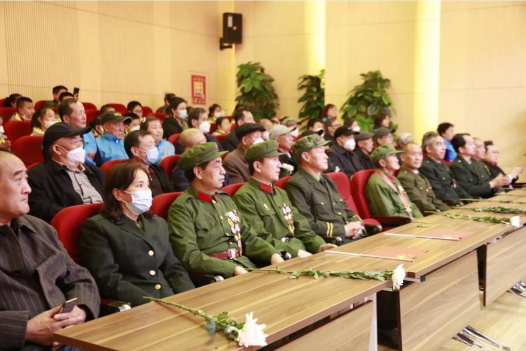 满门忠烈向英烈们致敬,清明时节祭英烈传承遗志寄哀思