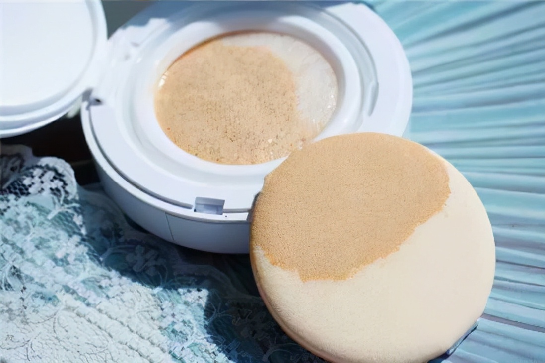 气垫粉底液与粉底液要一起用吗,气垫粉底液与粉底液差别