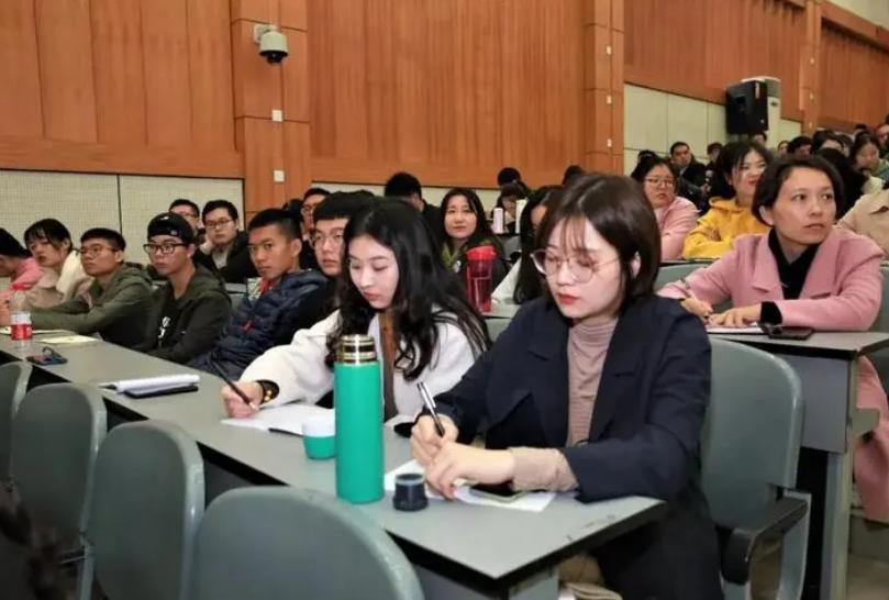 听起来很像公务员，实际只是临时工的3个岗位，大学生需谨慎