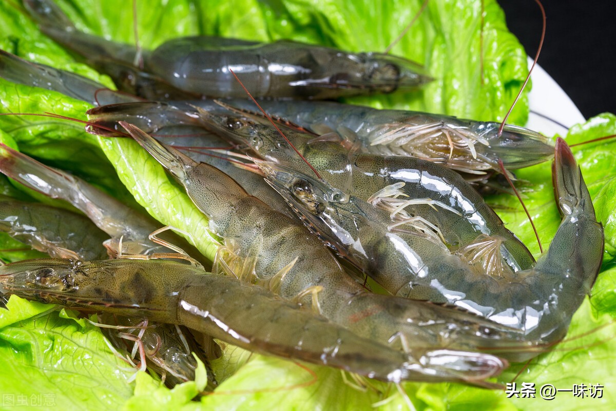 白玉菇炒肉好还是炒虾好呢,白玉菇大虾怎么做好吃