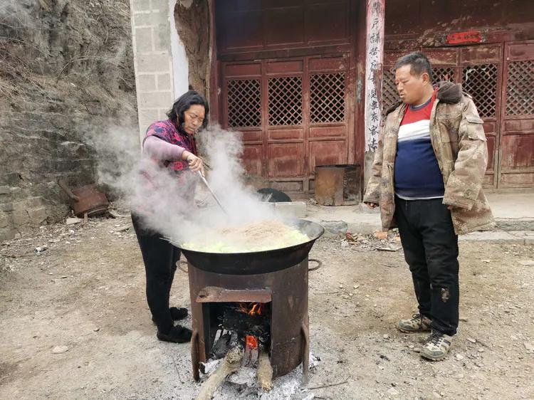 绝壁大梯白云寺,徒步白云寺