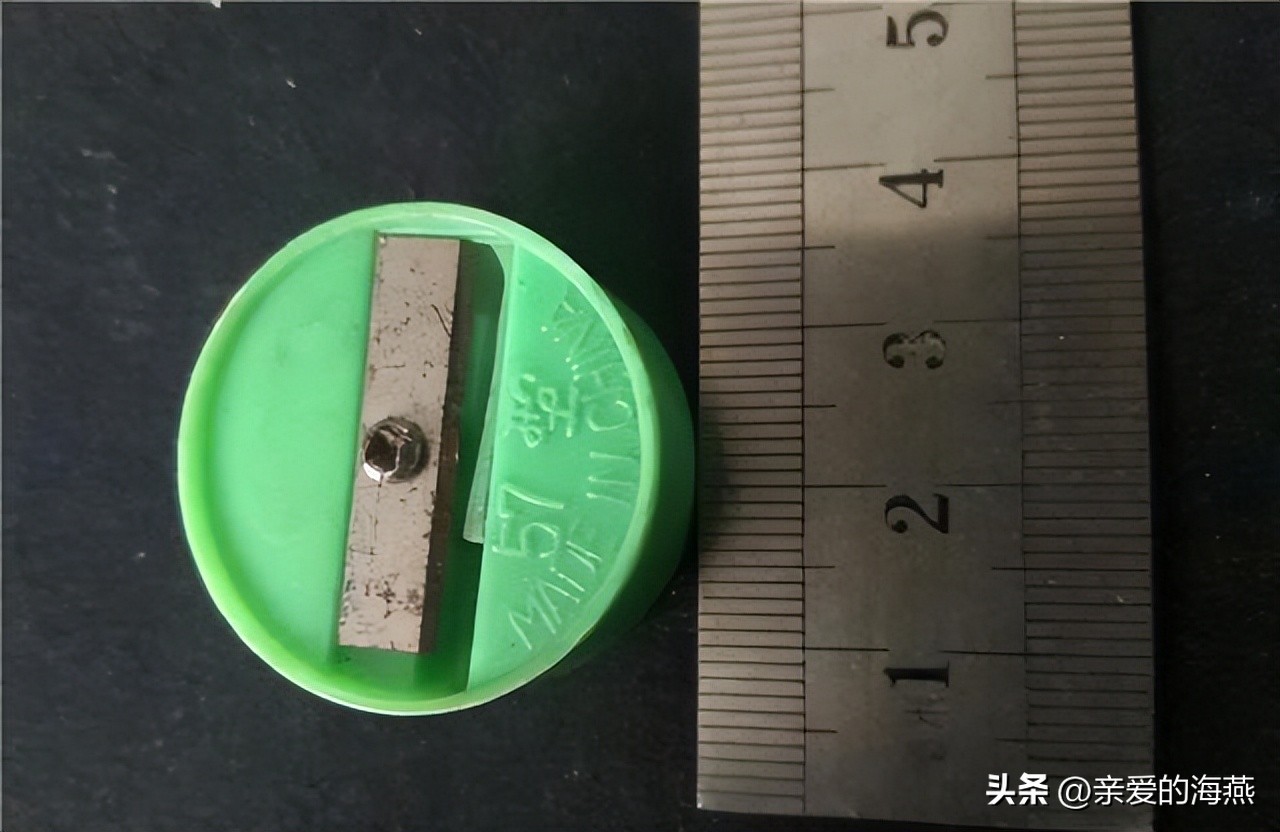 七八十年代供销社里的打酱油、雪花膏、搪瓷缸子，全是当年的味道