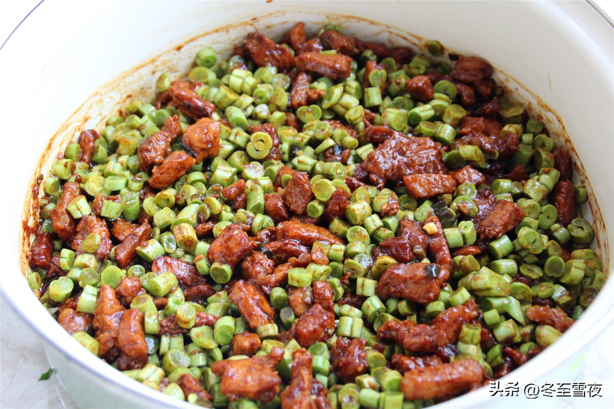 教你在家学做豆角包子馅,吃包子搭配什么肉菜