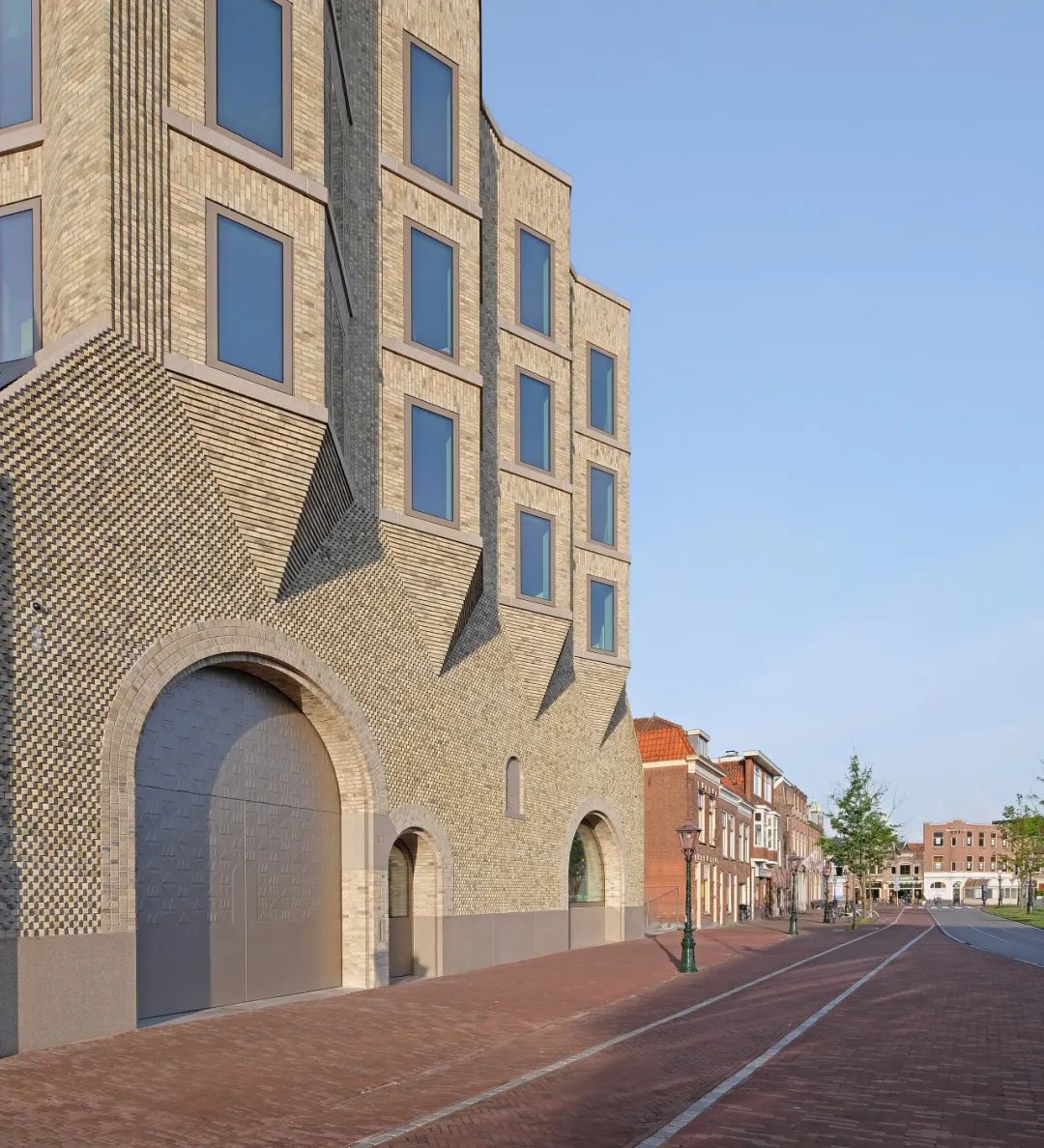 简单爱户型,红砖建筑特殊花样造型