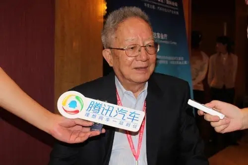 他，11岁赴苏联留学，23岁当一汽第一名职工，40岁却被严刑逼供