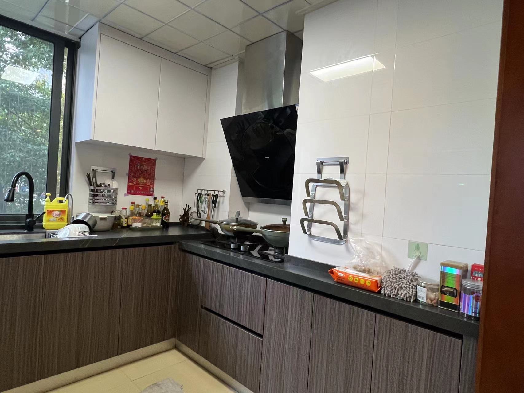 花溪顶层复式楼带露台装修,190平方复式楼装修挑高