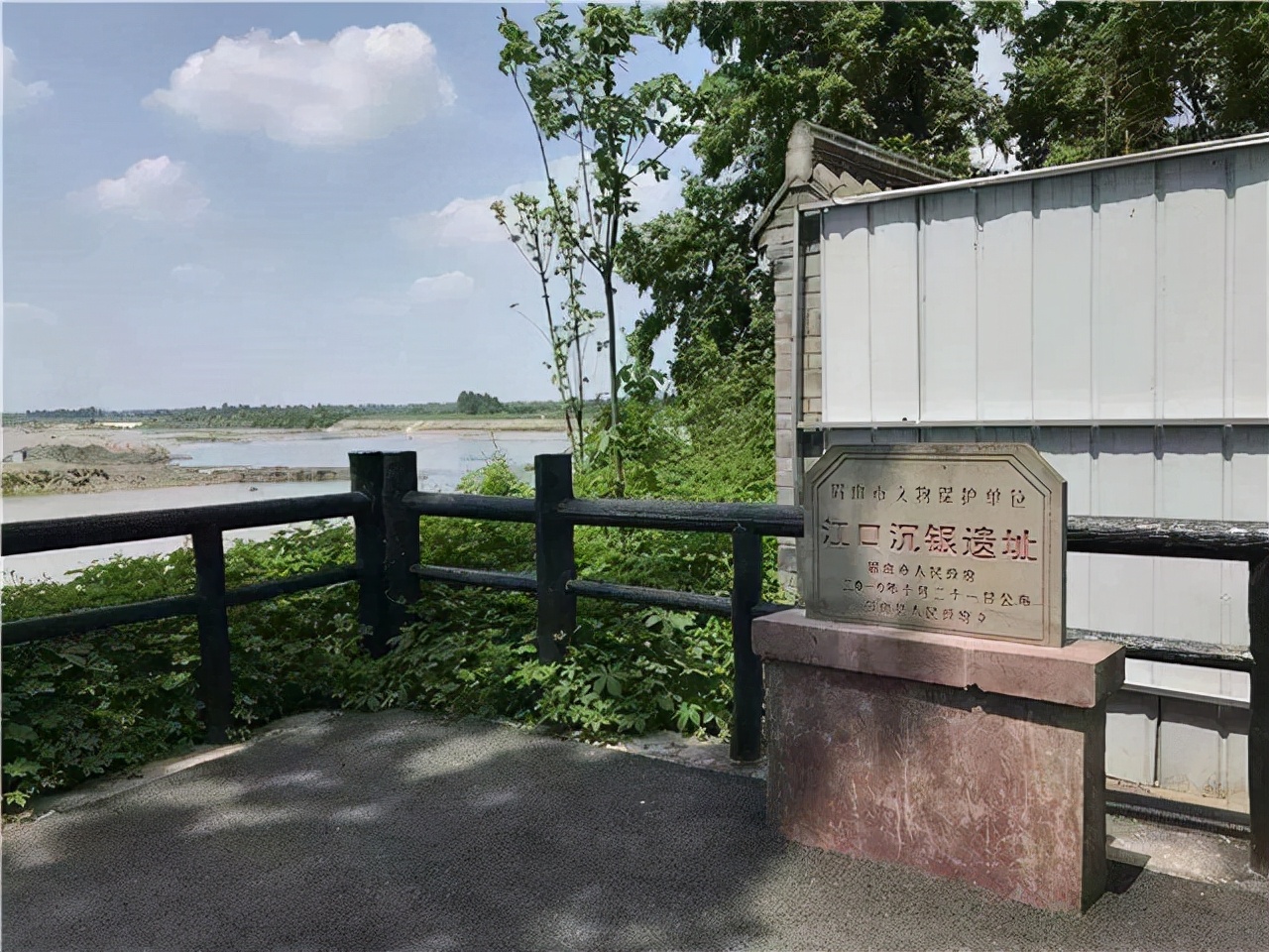 盗挖古墓被判刑,小伙盗一百多座墓被刑拘