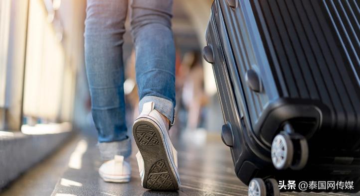 泰国旅游为什么要离境税,入境泰国需要交2000泰铢吗