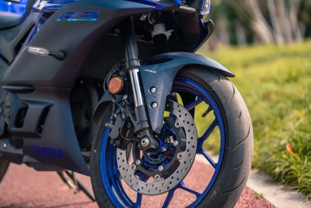 雅马哈yzf-r25测评老款,雅马哈推荐yzf-r6